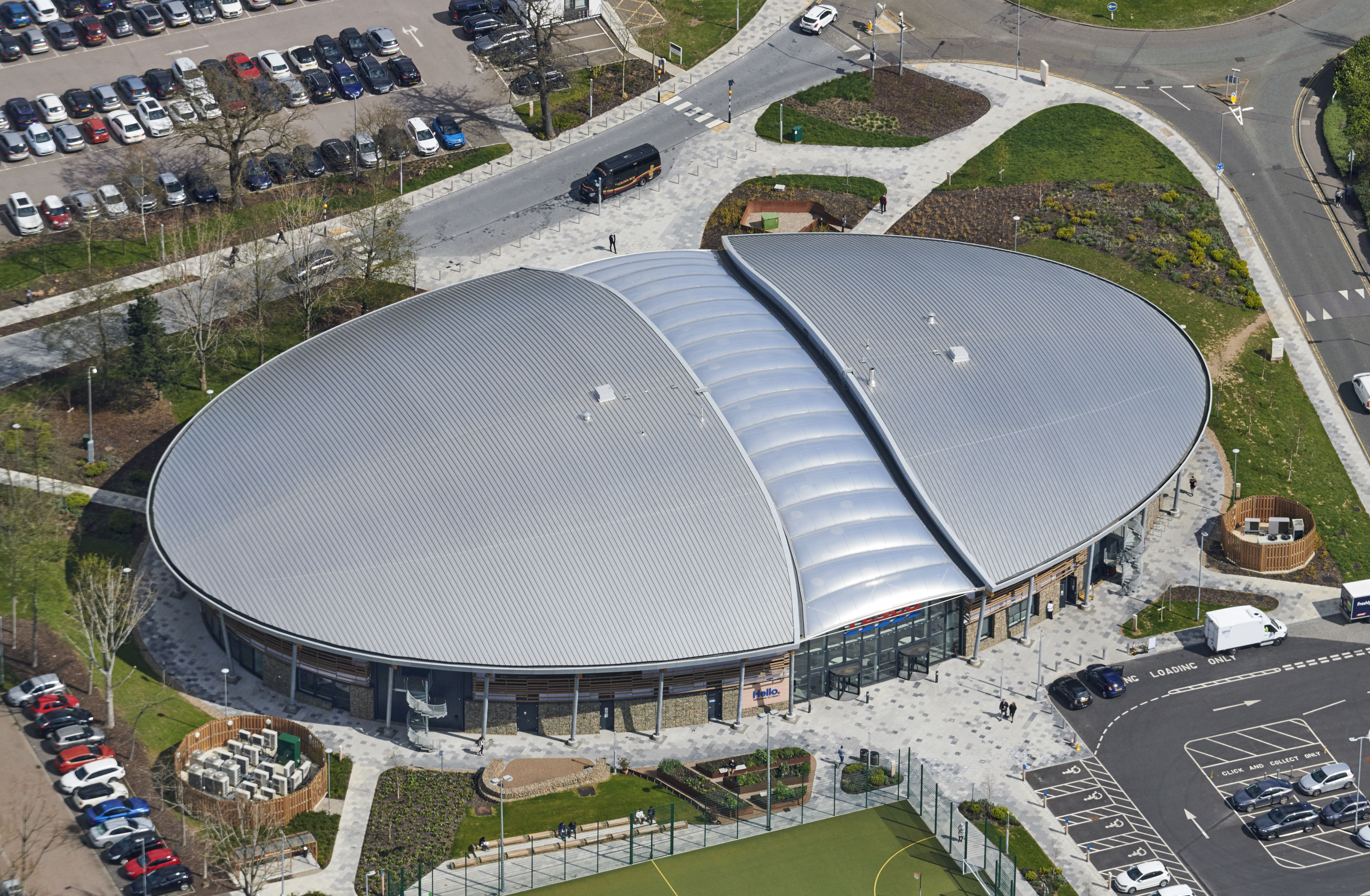Tesco Welwyn Garden City - Curtis Moore (Cladding Systems) Ltd
