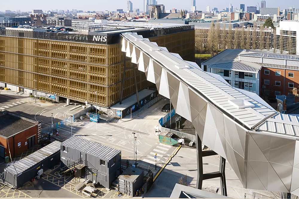 Manchester Royal Infirmary (MRI) Link Bridge Curtis Moore (Cladding
